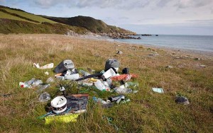fly tipping at the beach